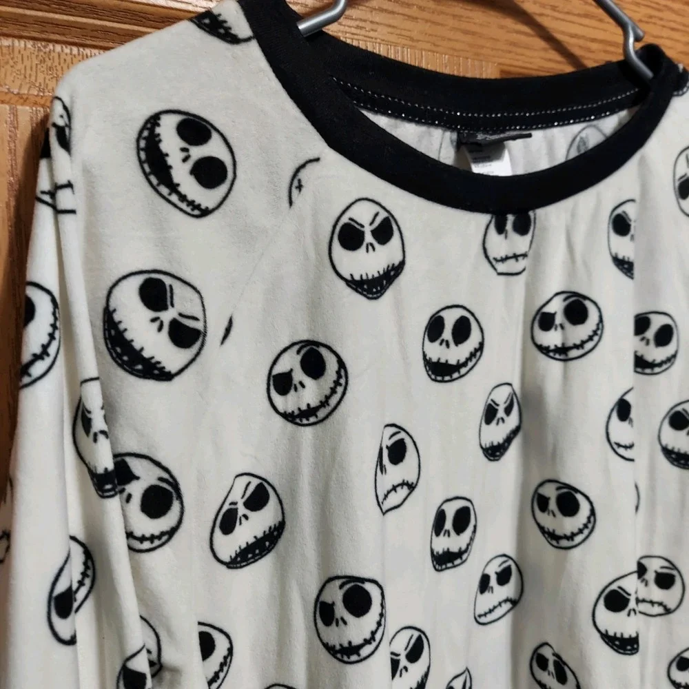 Pajama Top Nightmare Before Christmas Fleece Soft Long Sleeved‎ Shirt L (12-14)